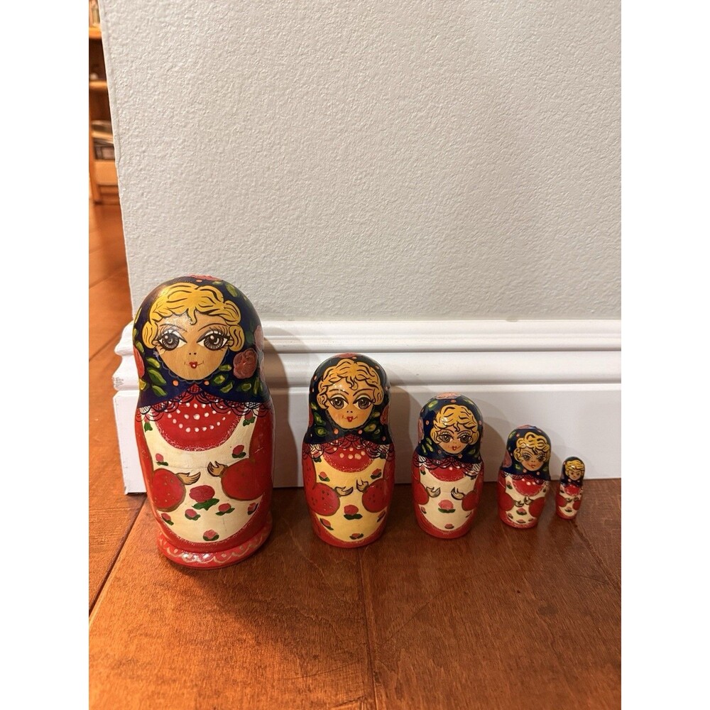 Vintage 1991 Signed Russian Nesting Doll - Sergiev Posad - 5pc Matryoshka